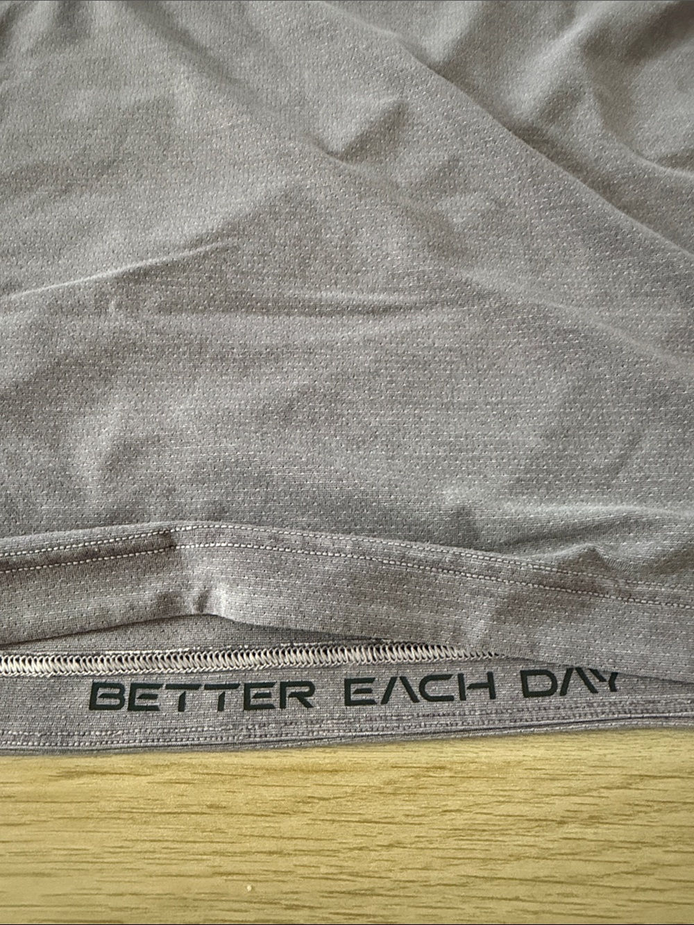 Lululemon easy set training short sleeve - Picture 2 of 4